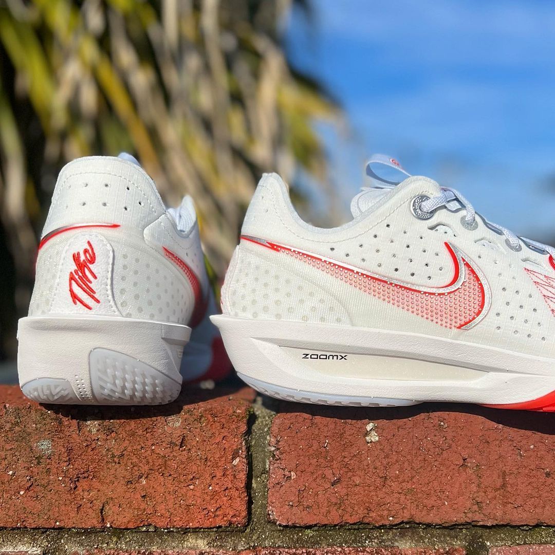 NIKE AIR ZOOM G.T. CUT 3 ナイキ エア ズーム GT カット 3 【MEN'S