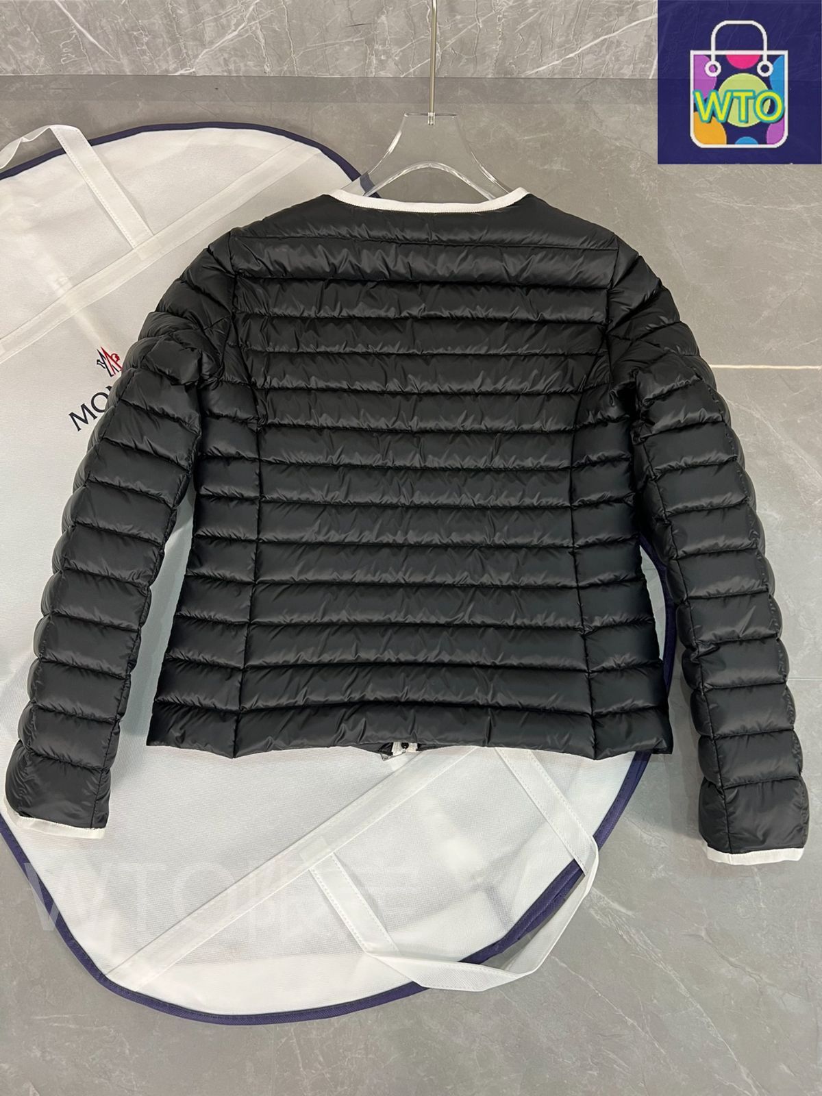 ラウンドネック｜ ｜