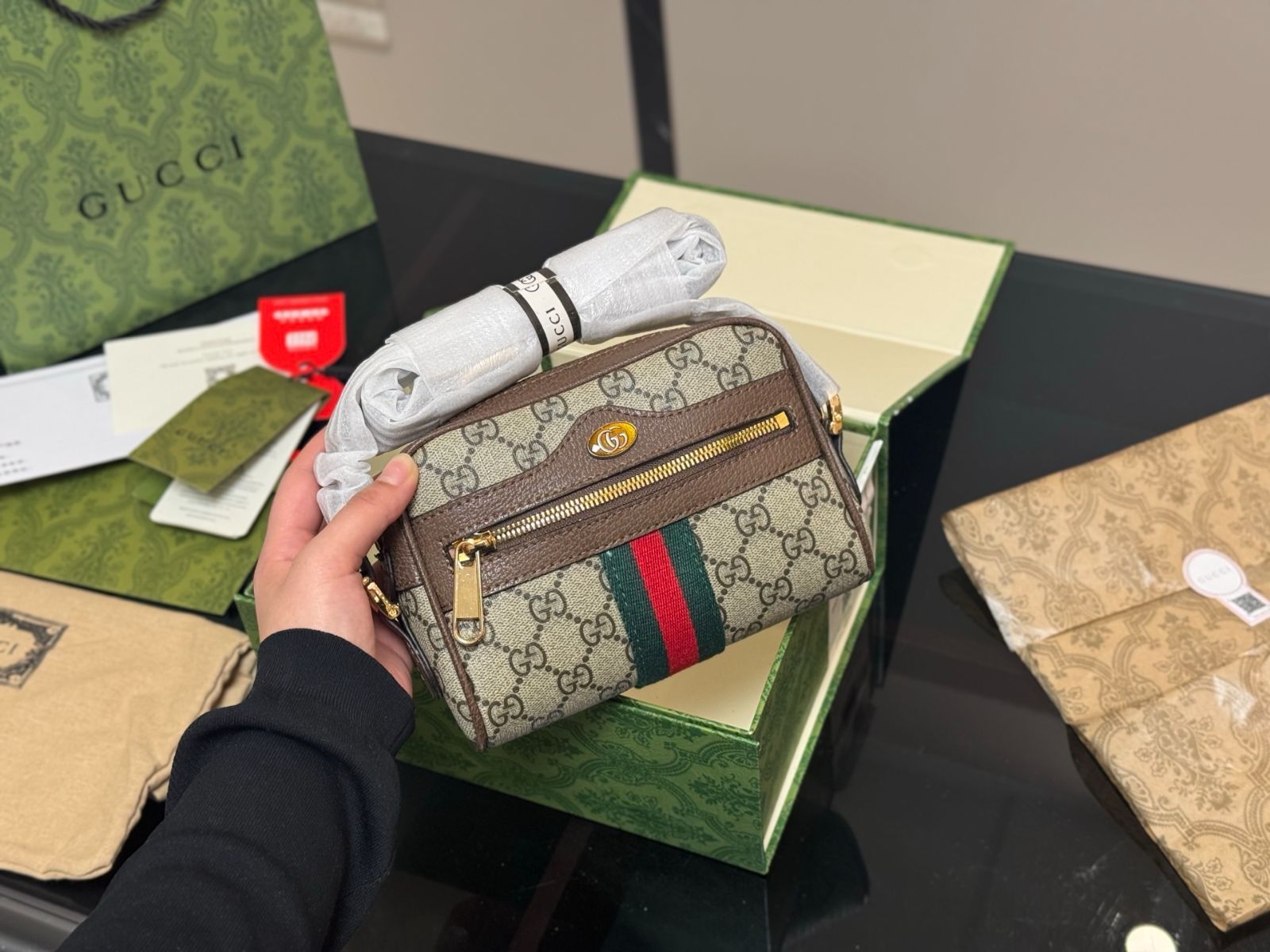 今日特価】Gucci Ophidia グッチ オフィディア カメラ バッグ