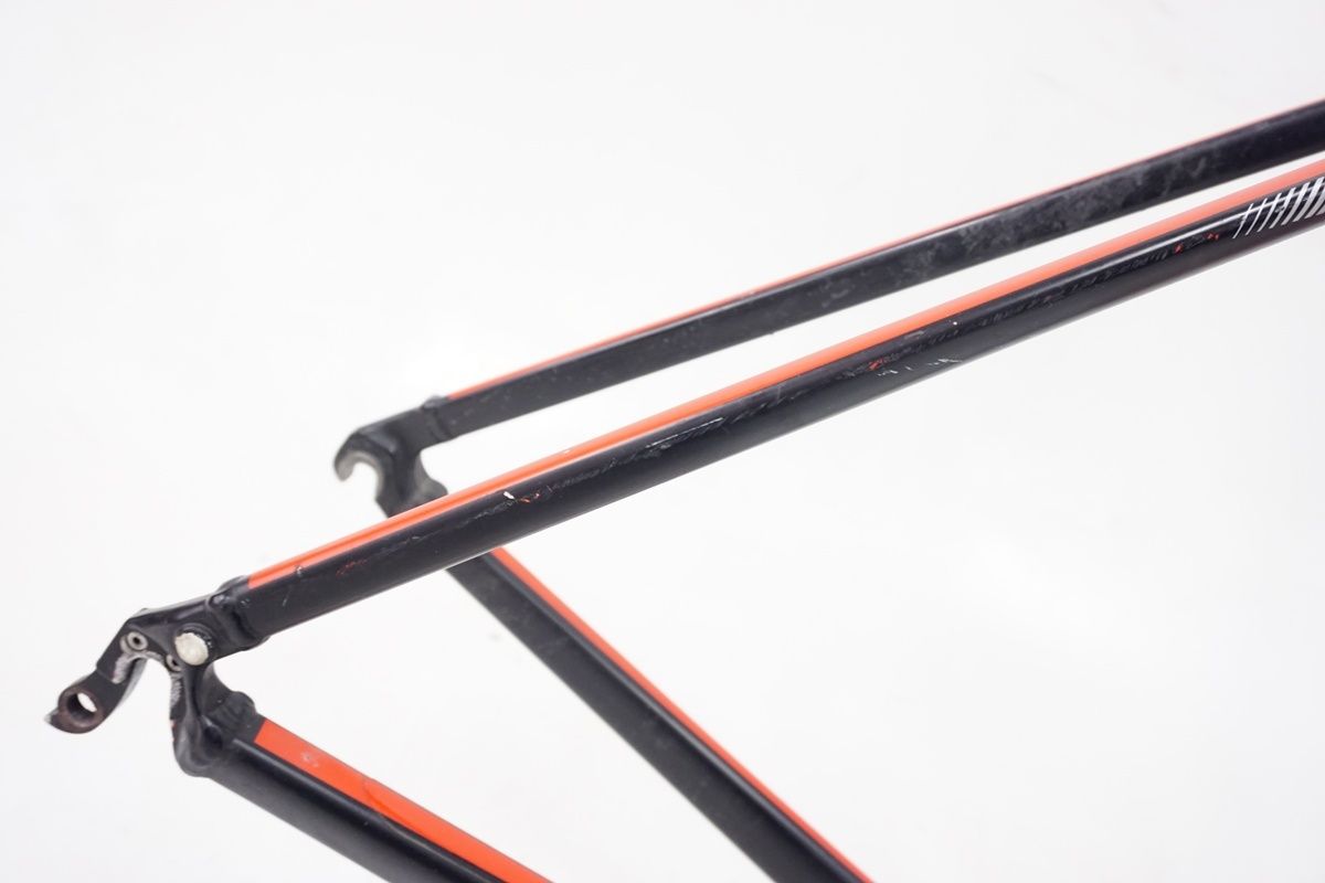 DEFY3 2015年モデル