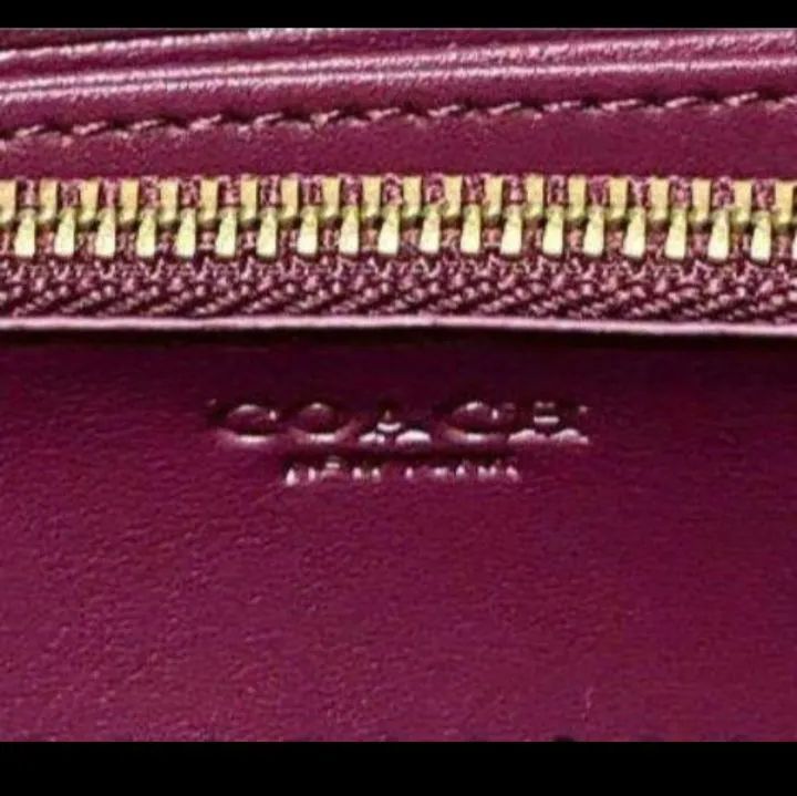 ✳️ 匿名配送 新品 ✳️ COACH コーチ 財布 ベリーカラー ✳️ - メルカリ