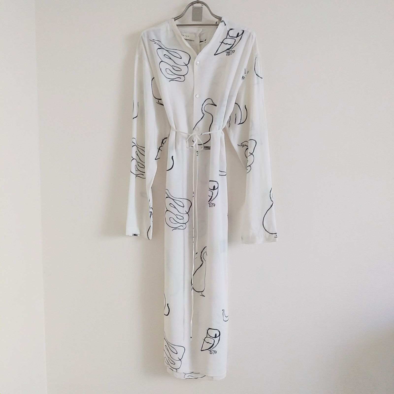 WRYHT／BAND COLLER LONG SHIRTS／ライト／ドローイング／アニマル柄  