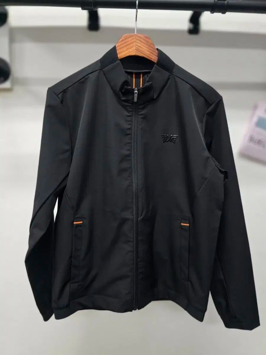 ウィンドブレーカー