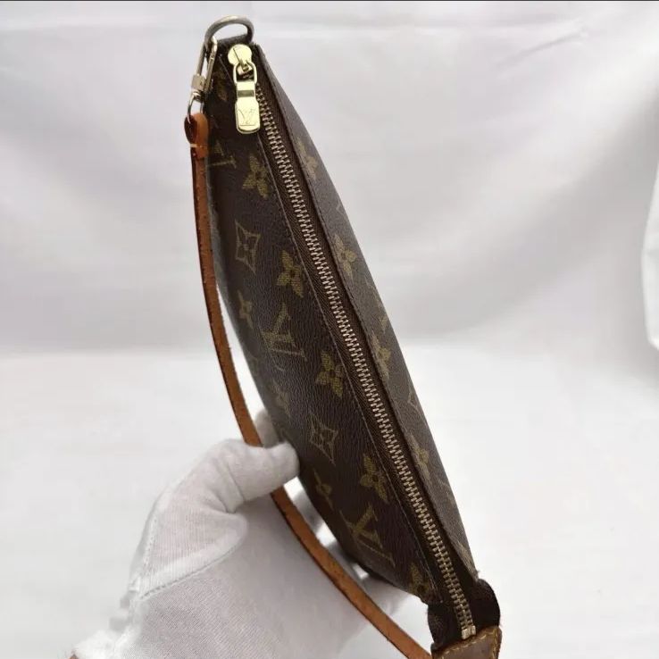 シリアル AR0999 LOUIS VUITTON ルイヴィトン アクセソワール