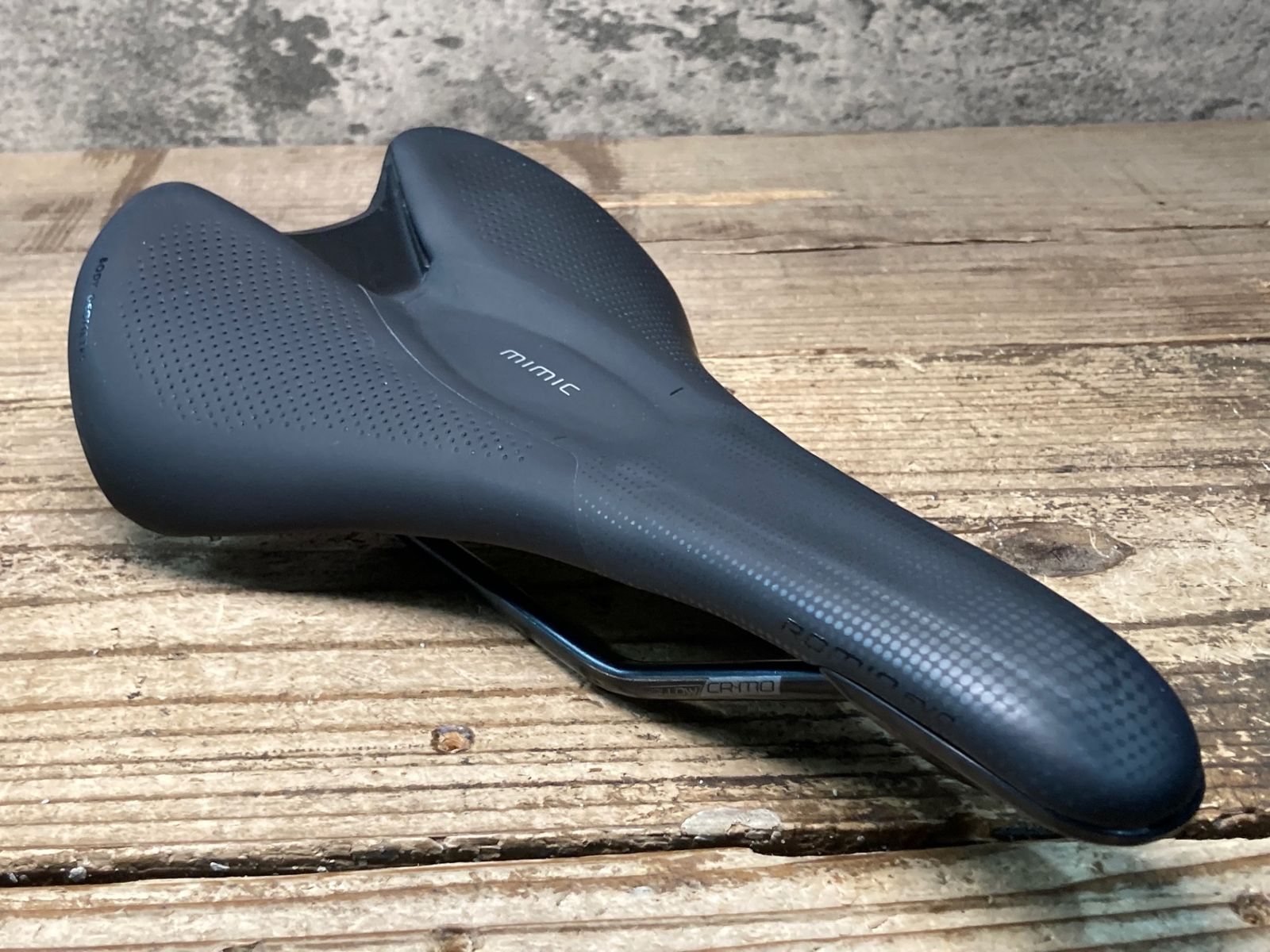 JM383 スペシャライズド SPECIALIZED ROMIN EVO COMP MIMIC サドル 黒 155mm Hollow CRMO レール
