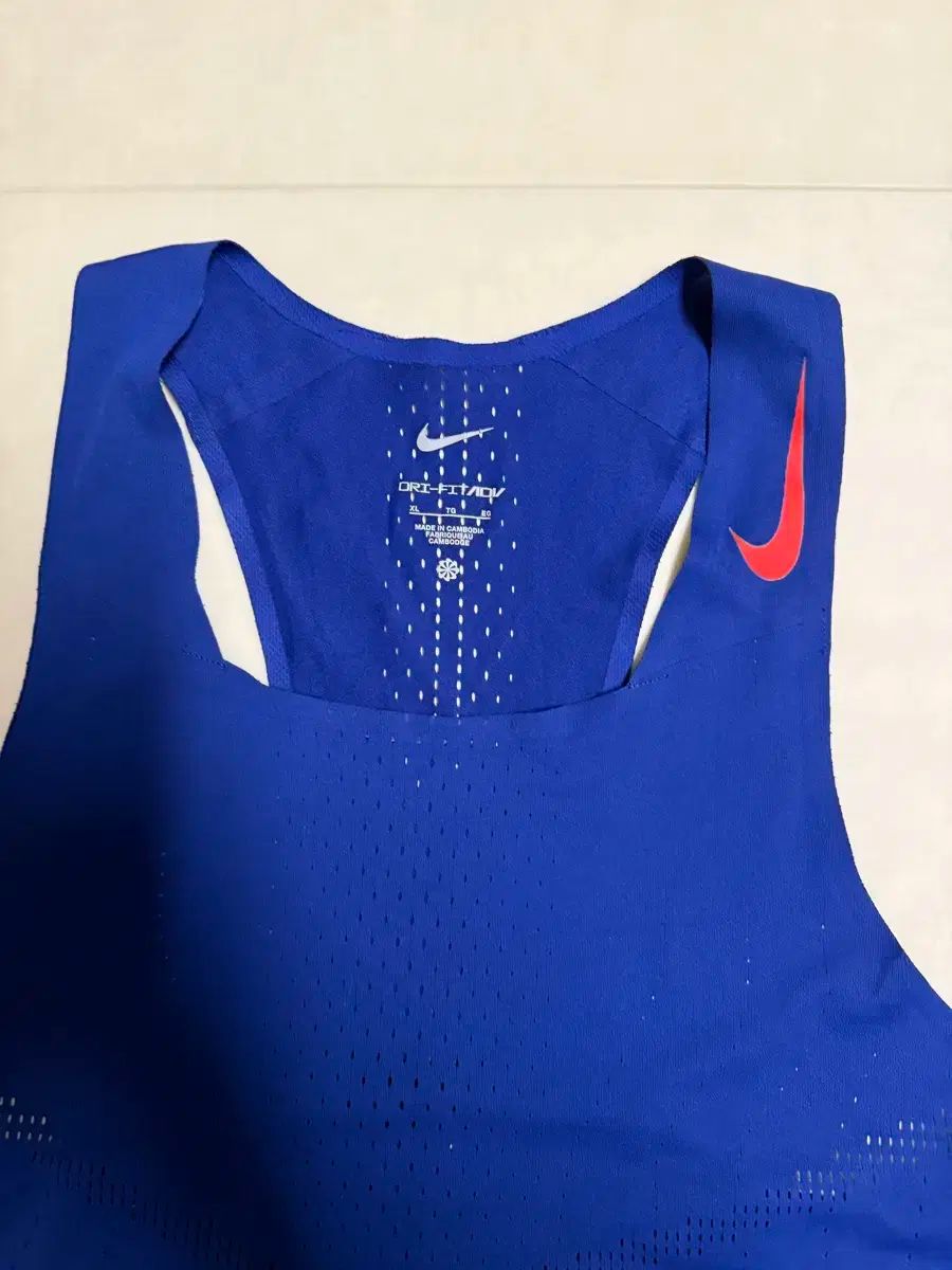 ナイキ エアロスイフト シングレット XL