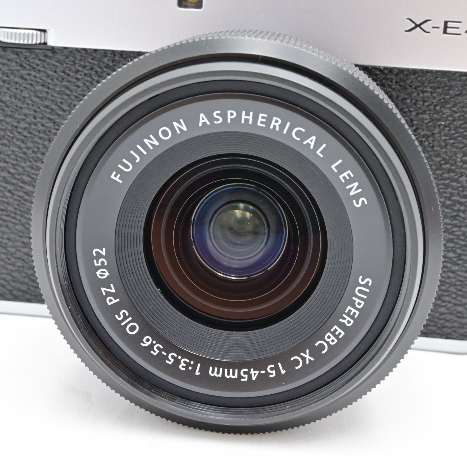 FUJIFILM X-E4(シルバー)＋レンズ(XC15-45mm) Amazon | 富士フイルム(FUJIFILM) ミラーレスデジタルカメラ