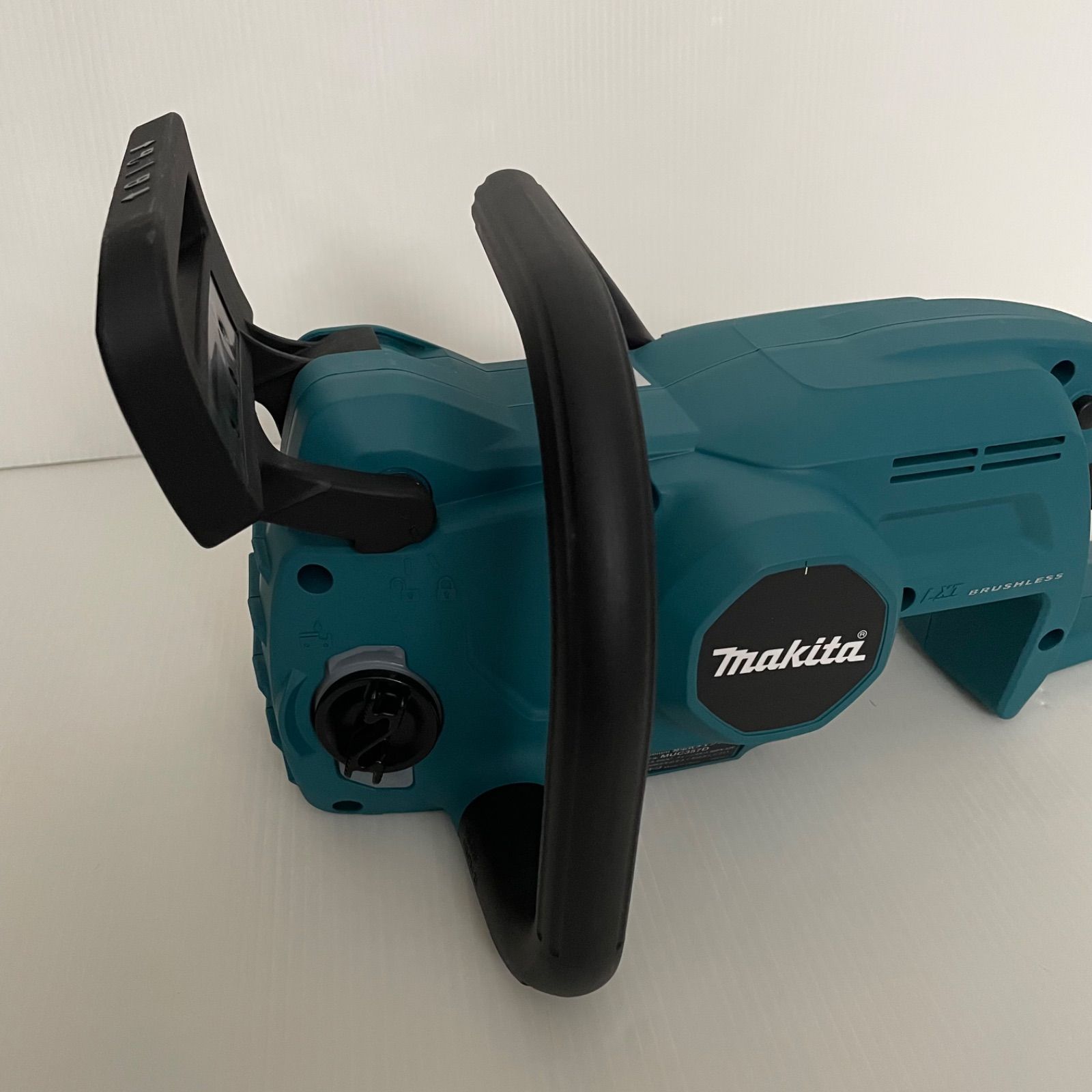 ♥品 マキタ Makita 350ｍｍ 充電式チェーンソー 18V3Ah バッテリ 充電器付 MUC357DSF HRDEVELOPMENT_JP