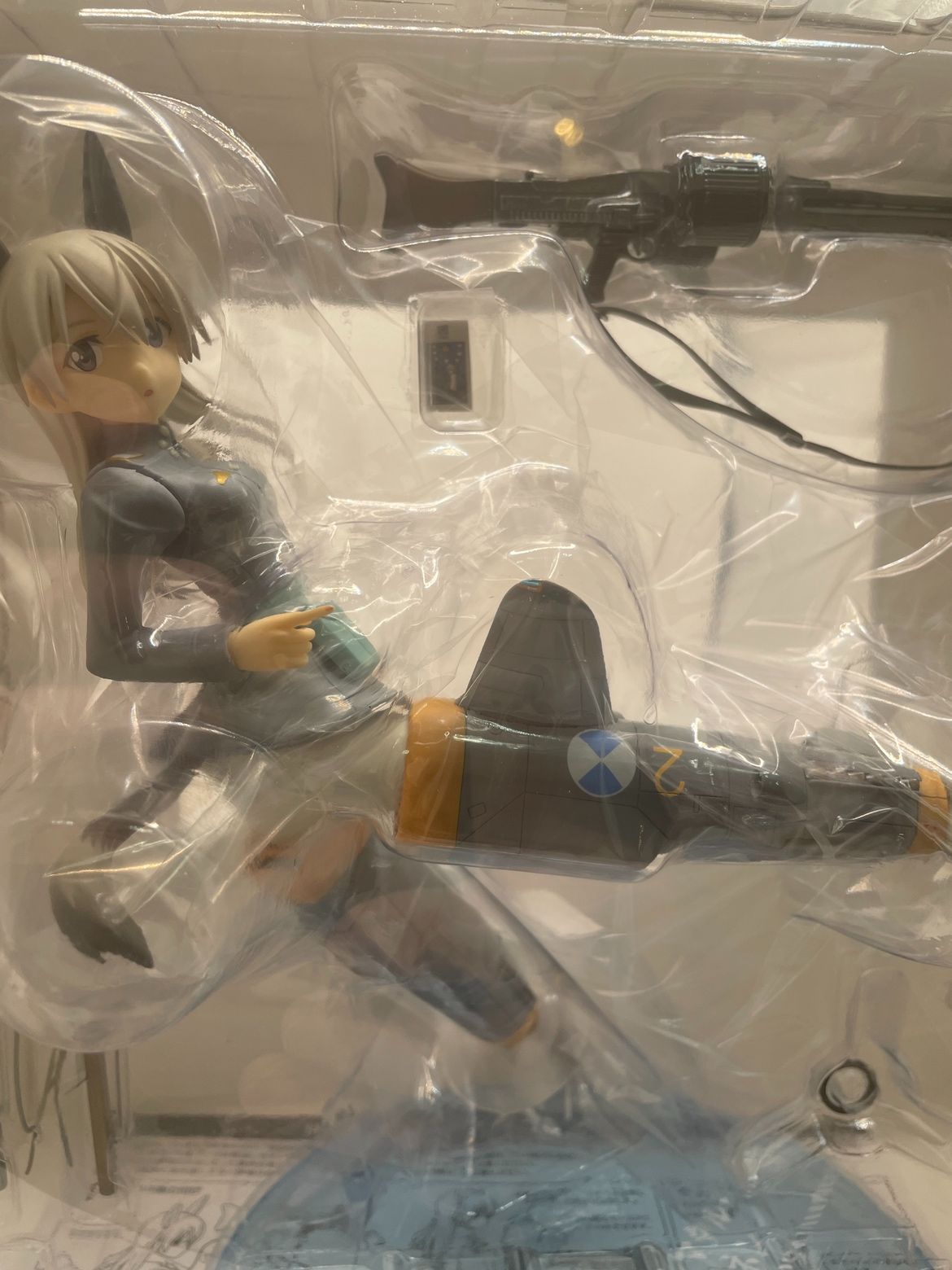 ストライクウィッチーズ2 エイラ・イルマタル・ユーティライネン　1/8スケール Amazon.co.jp: ストライクウィッチーズ2 エイラ・イルマタル