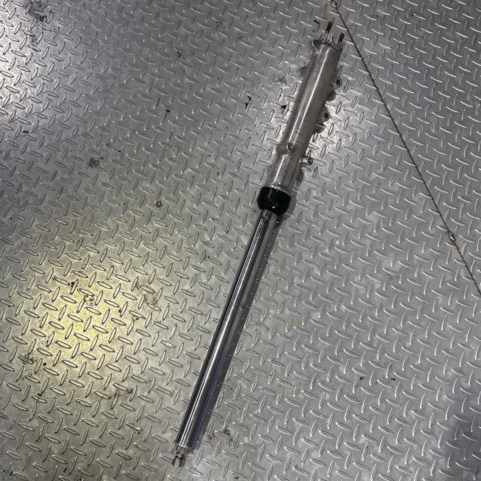 カワサキZ1000用フロントフォーク kawasaki Z1000(ZR1000B)ノーマル