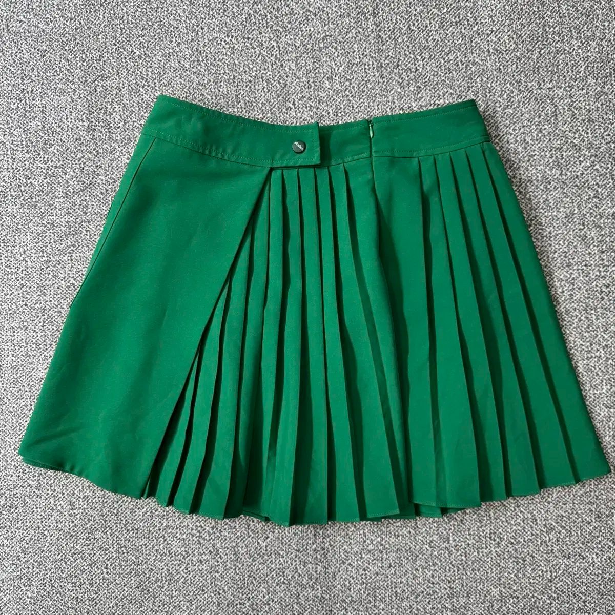 MALBON GOLF(マルボンゴルフ) プリーツ スカート ブラック AV Malbon