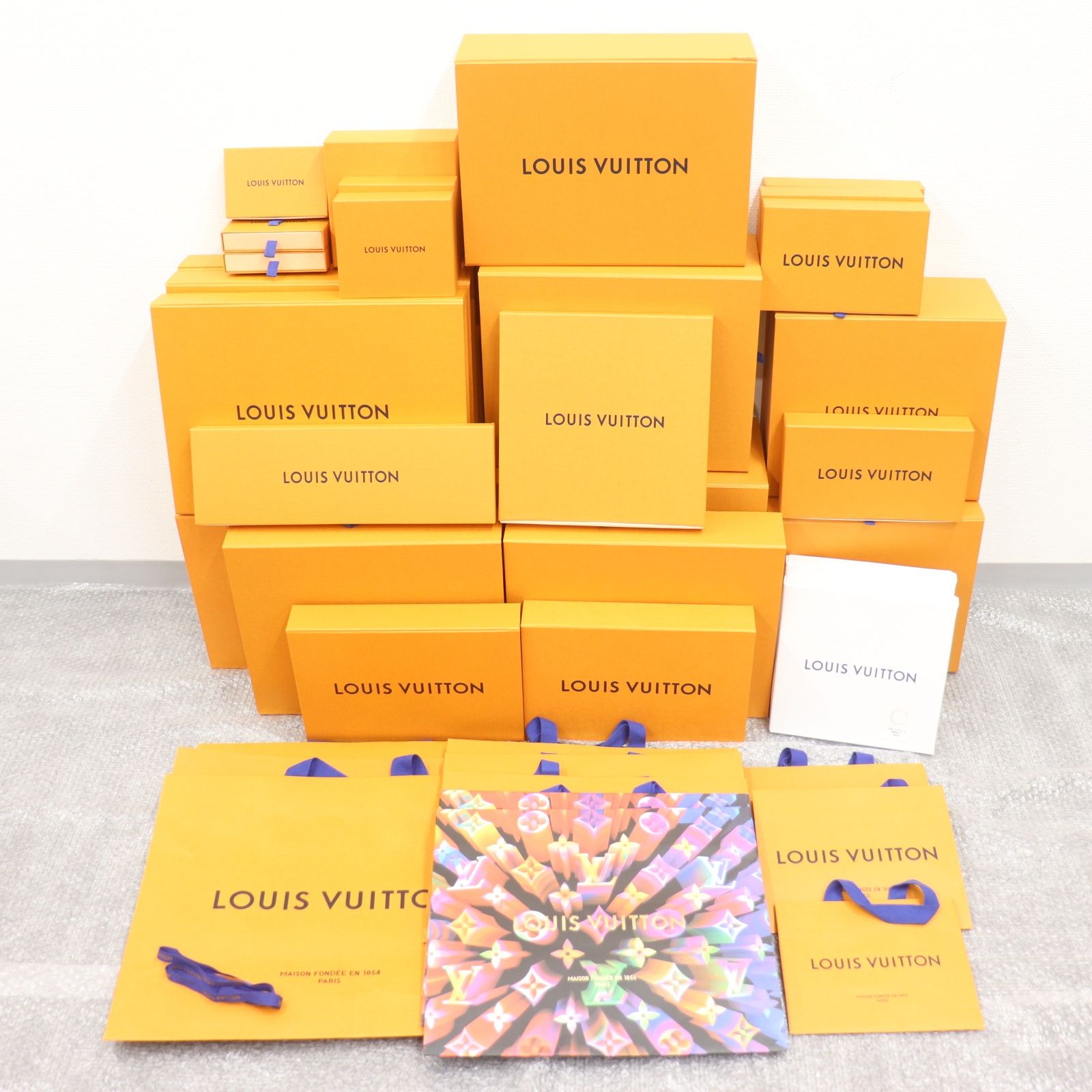 IT3BSDGBWSXH LOUIS VUITTON ルイヴィトン BOX 空き箱 ショッパー 純正 紙袋 リボン オレンジ ブランド箱 まとめ インテリア 紙袋11枚 箱29個