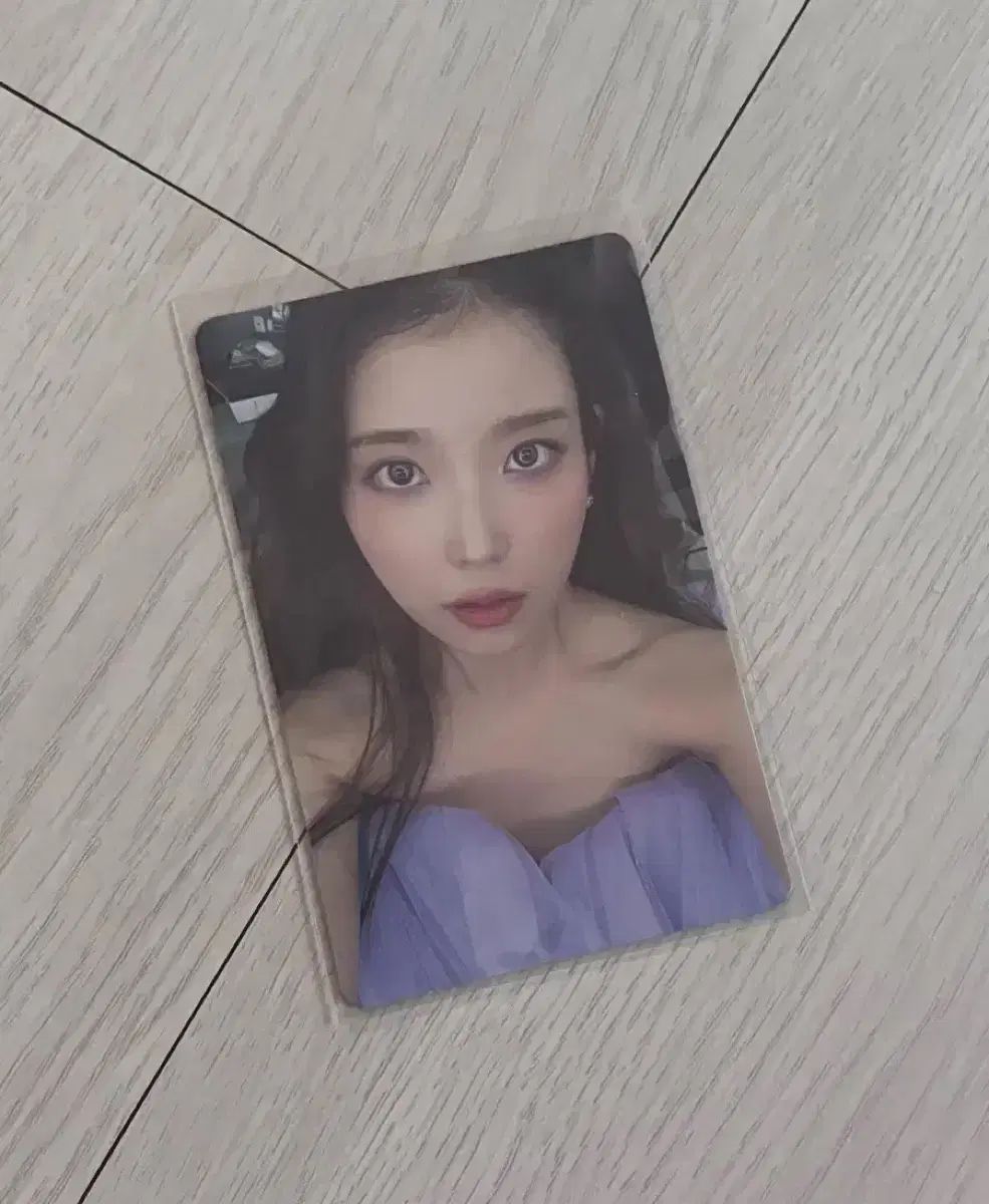 【IU】IU トレカ50枚 IU(アイユ) バイラック 真鍮 トレカ - メルカリ