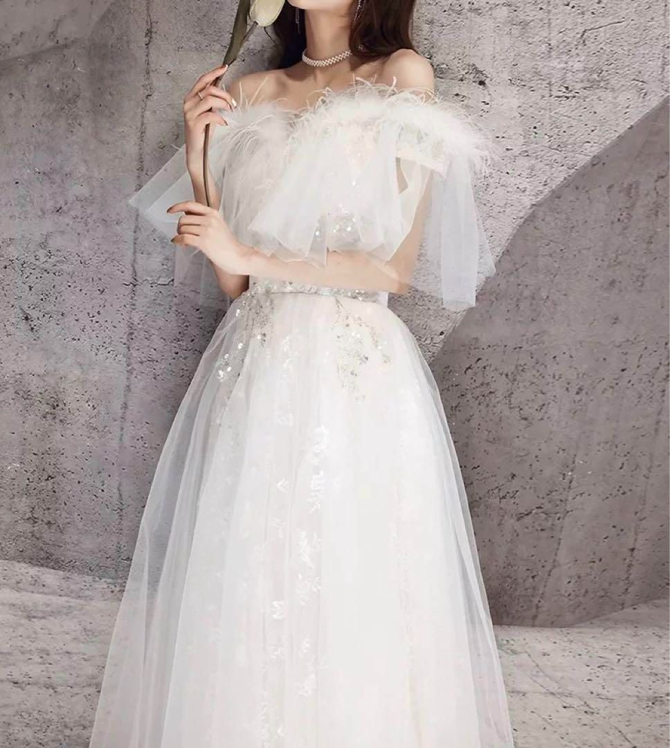 花柄の美しいオフショルダーイブニングドレス?.?