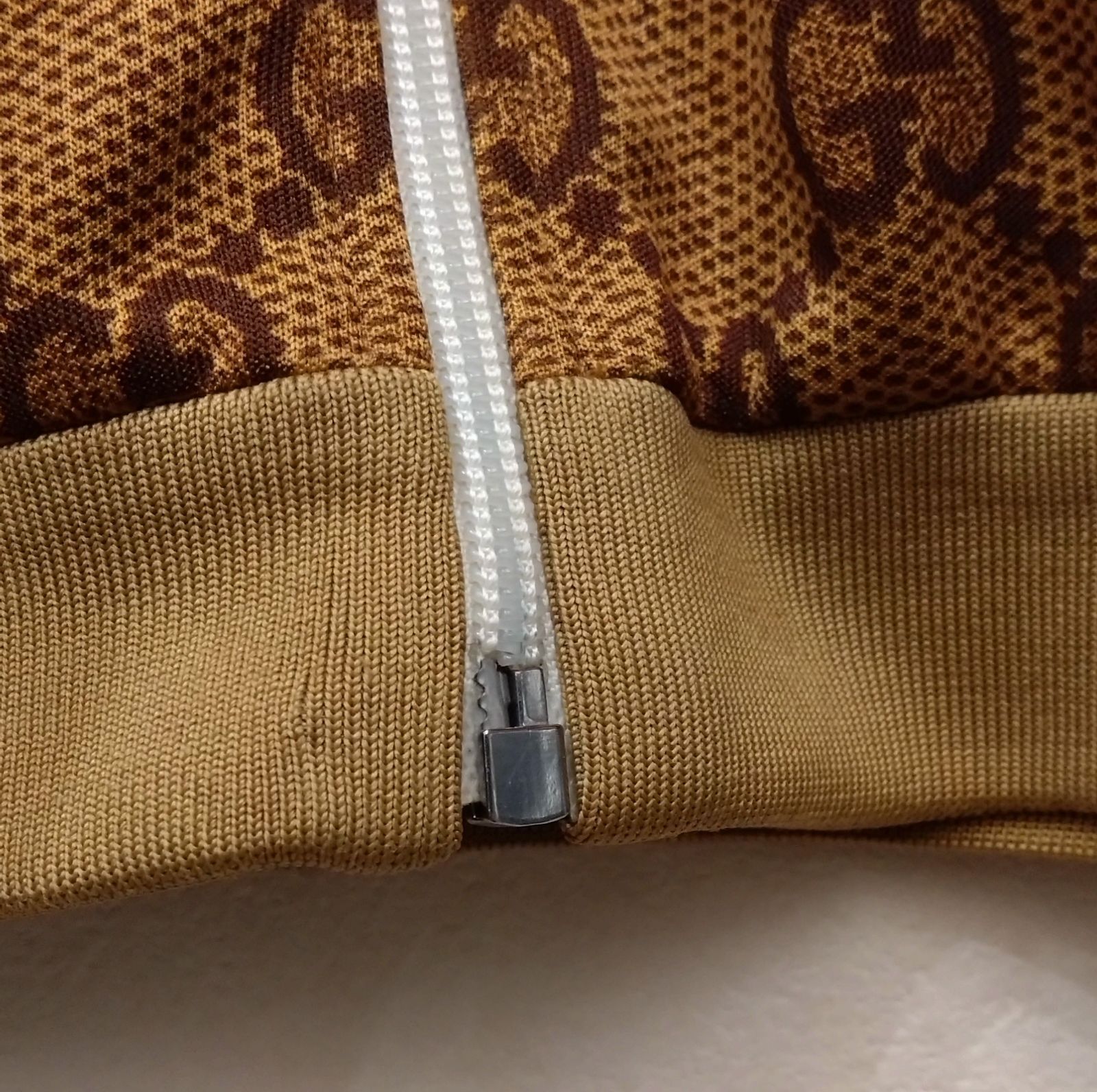 L