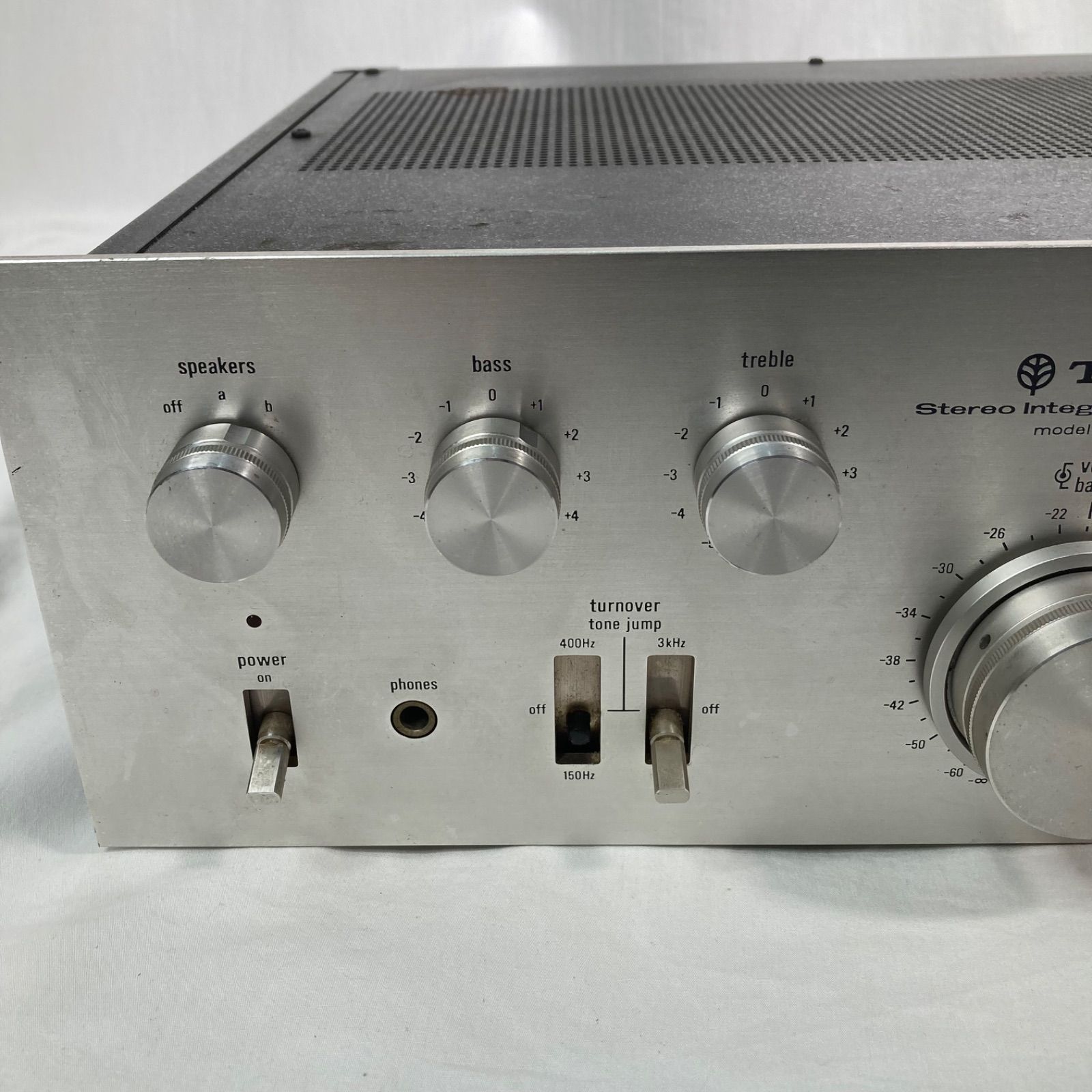 TRIO KA-7300D アンプ ジャンク品 ジャンク】TRIO トリオ プリメインアンプ KA-7300 - メルカリ