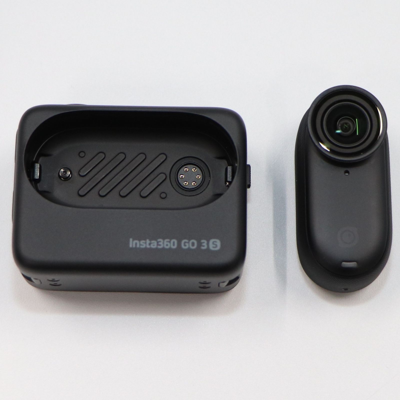  Insta 360 GO 3 S 64 GB アクションカメラ ミッドナイトブラック A その他 アクションカメラ ウェアラブルカメラ本体