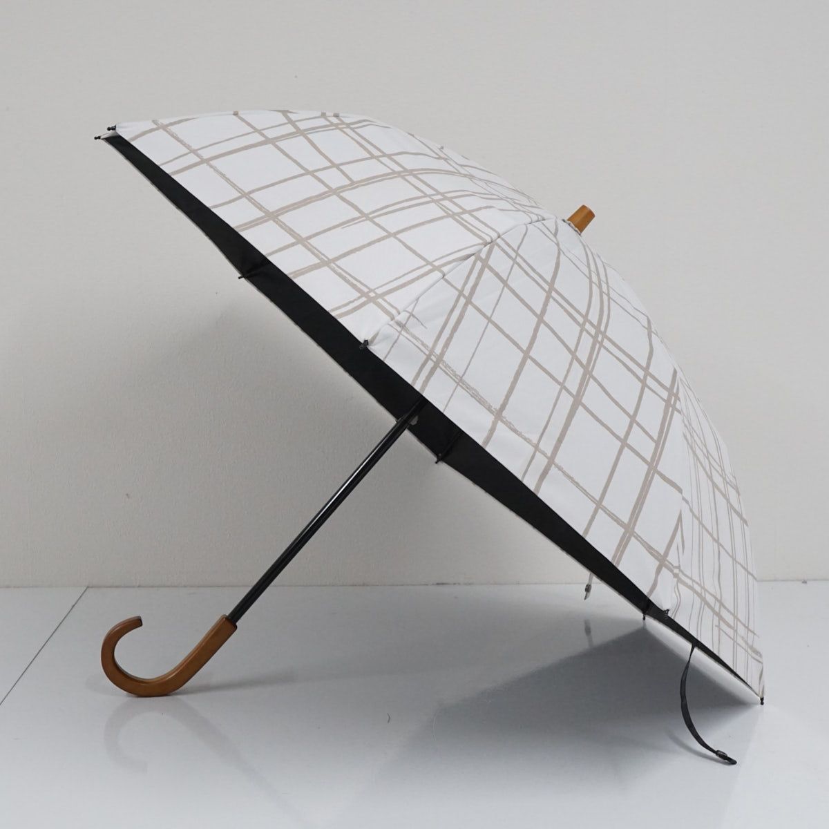【完売美品】サンバリア100　折りたたみ 日傘　格子 サンバリア100 完全遮光折日傘 USED美品 2段折 格子柄 モカ