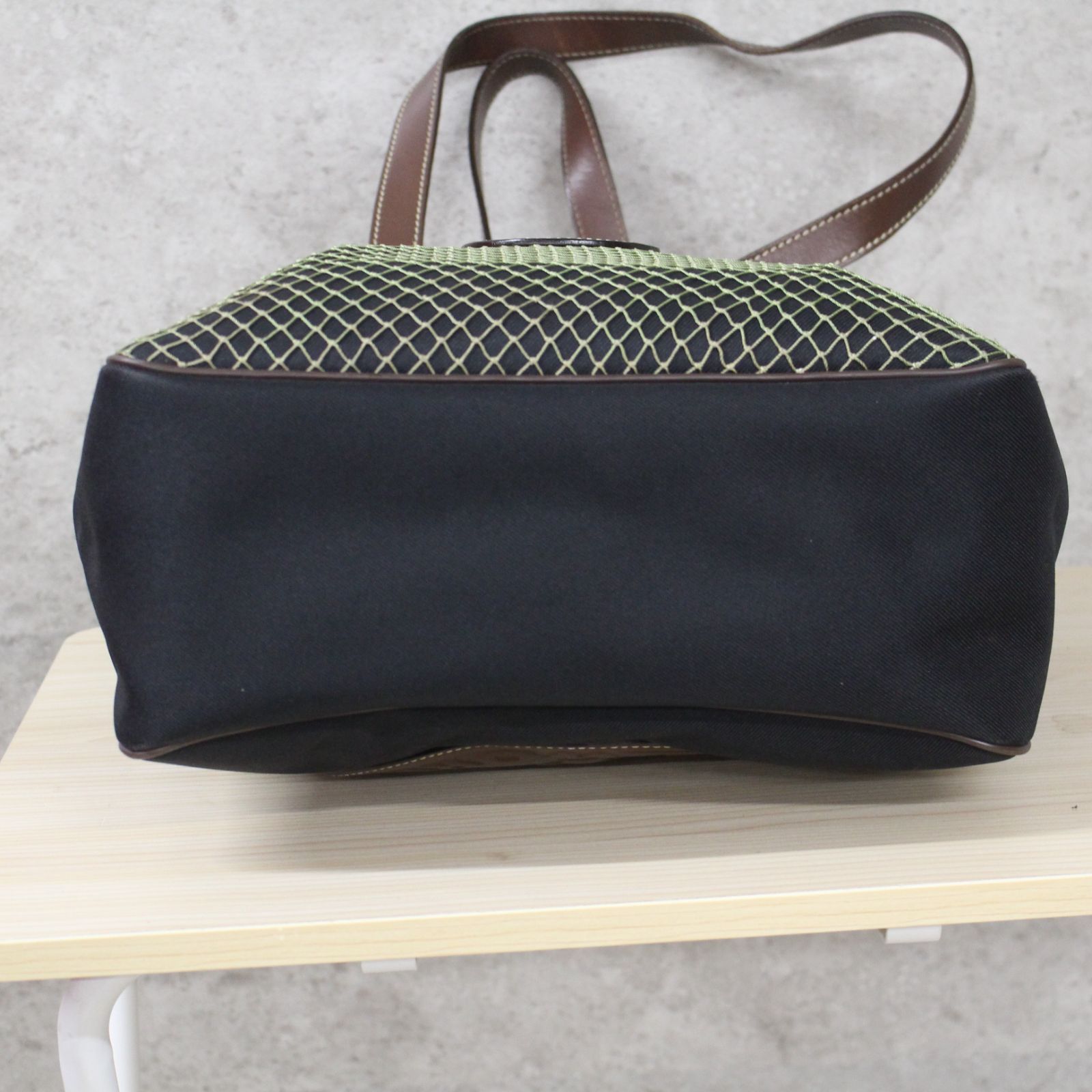 S011)【美品】HUNTING WORLD/ハンティング ワールド サファリトゥデイ 