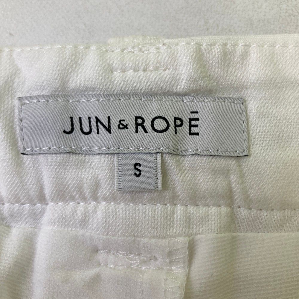 サイズ：S JUN&amp;ROPE ジュン アンド ロペ  インナー付 ストレッチ プリーツスカート  ホワイト系 [240101425875] ゴルフウェア レディース ストスト サイズ：S JUN&ROPE ジュン アンド ロペ インナー付 ストレッチ