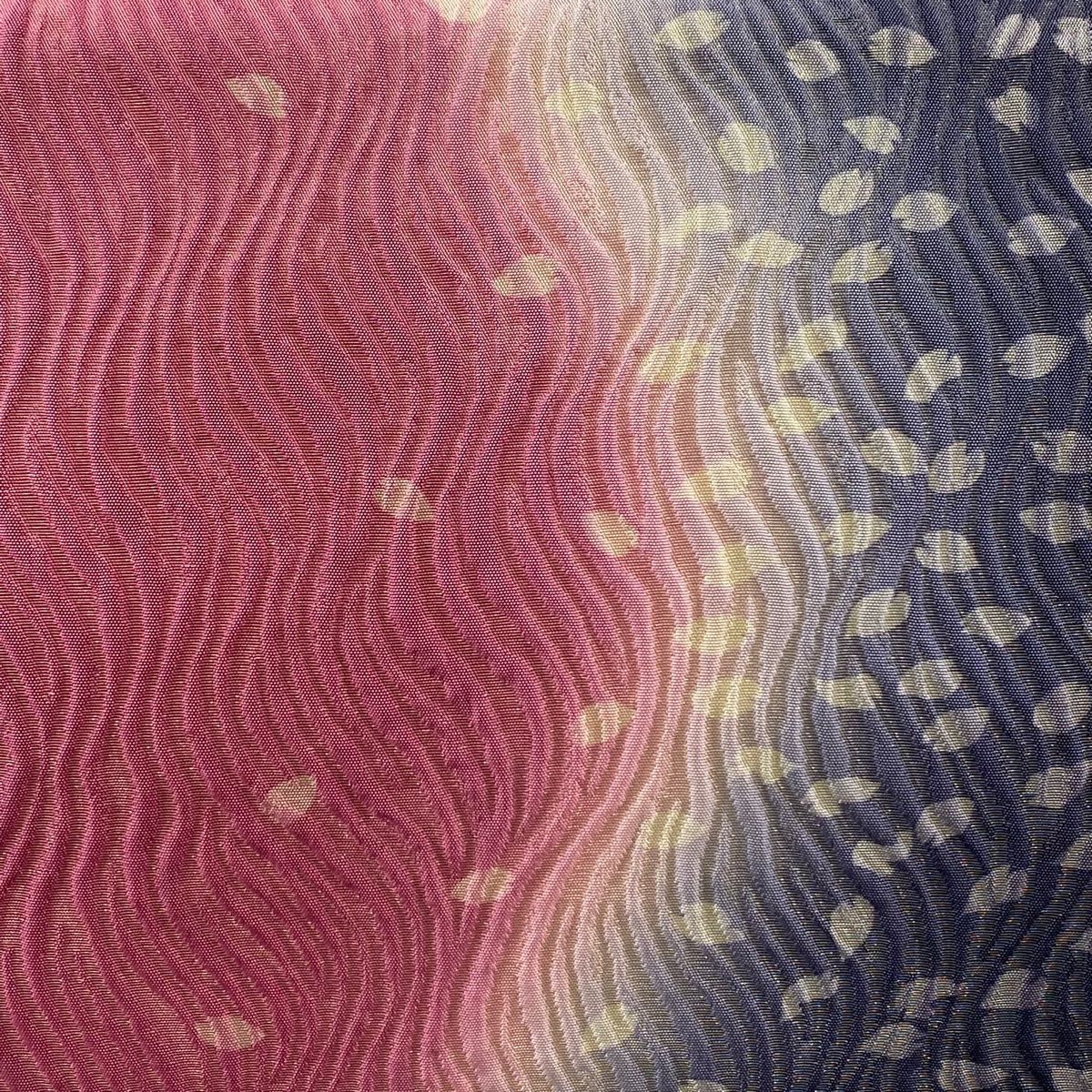 袋帯 美品 秀品 桜の花びら よろけ縞 金通し ぼかし ピンク 全通 正絹  