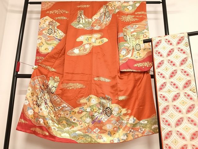 平和屋-こころ店七五三　女の子　７歳　祝着　四つ身　袋帯セット　御所車花文　金彩　逸品　AAAK5738Boa