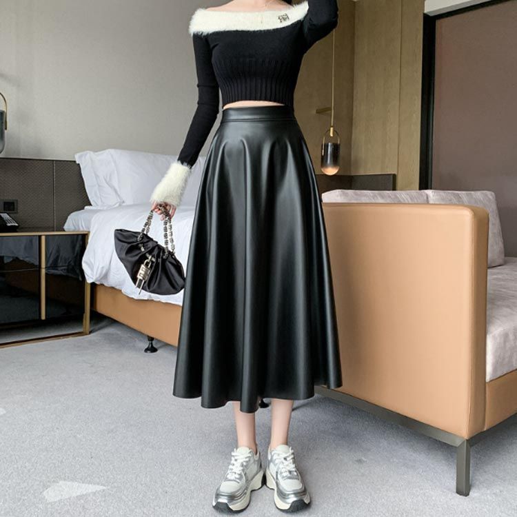 羊革　ブラックフレア　レザー　スカート DIANEvonFURSTENBERG 羊革 ブラックフレア レザー スカート DIANEvonFURSTENBERG