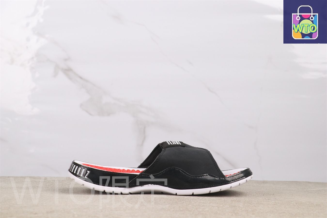 今日 Air Jordan AA1336-006 ブラックレッド スリッパ-WTO輸入2