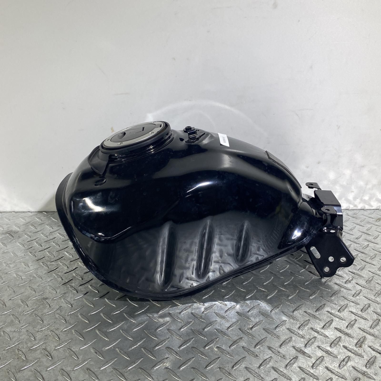 CB250R ガソリンタンク
