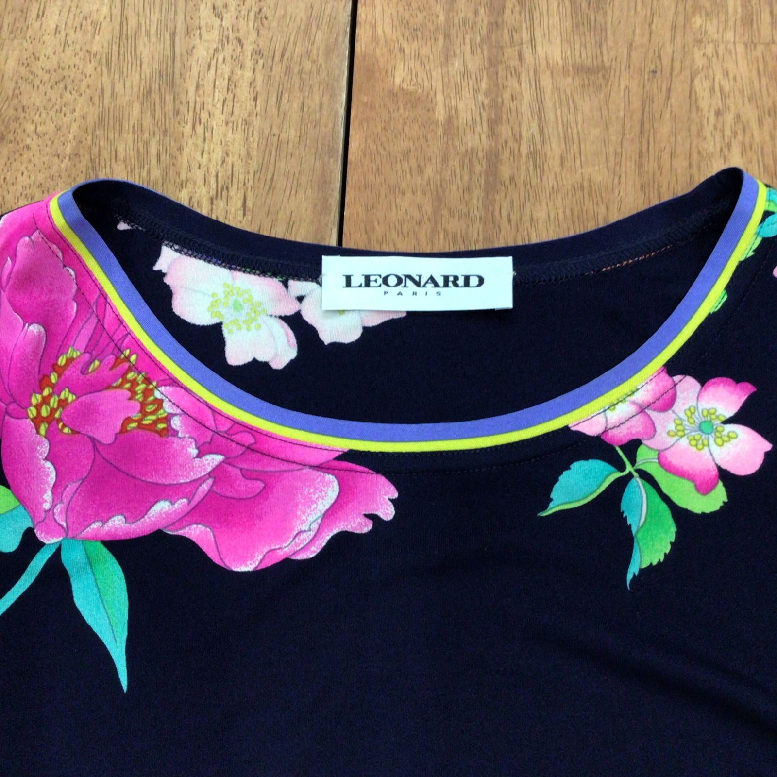 レオナール LEONARD PARISタグ 花柄シャツ トップス D25062988