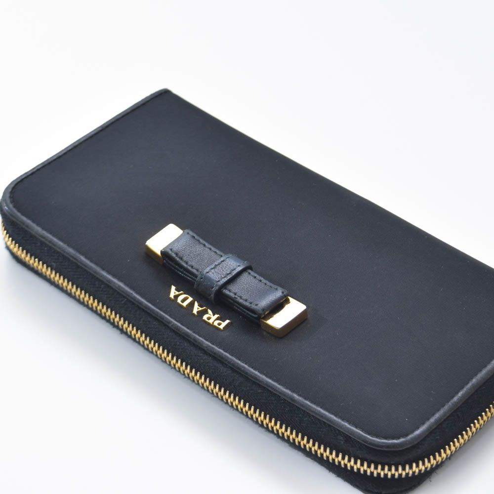 中古USED PRADA 財布 1ML506 ナイロン 250984801 中古USED PRADA 財布 1ML506 ナイロン 250984801 - メルカリ