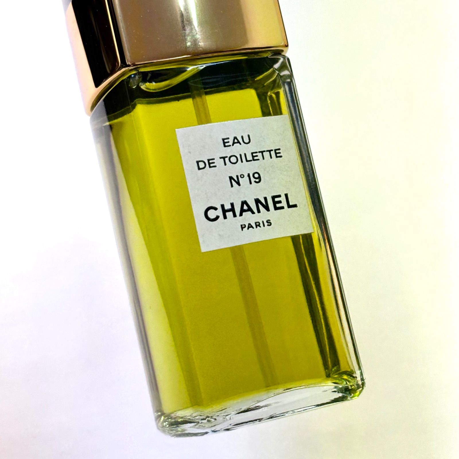 新品未開封 CHANEL No19 オードトワレシャネル100ml スプレー Amazon | 【シャネル】No.19 (レフィラブル) EDT・SP 100ml