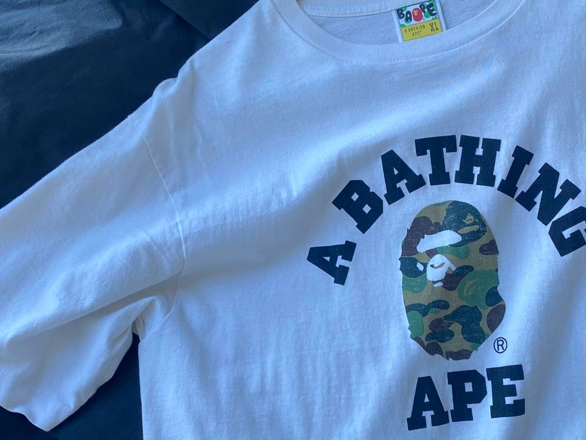 【雷市場（ポンジャン）商品韓国直送】Bape A BATHING APE(アベイシングエイプ) カレッジ 半袖 白 迷彩柄 XL