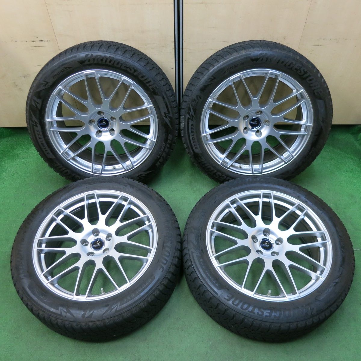送料無料] センサー付！キレイ☆レクサス等 235/55R20