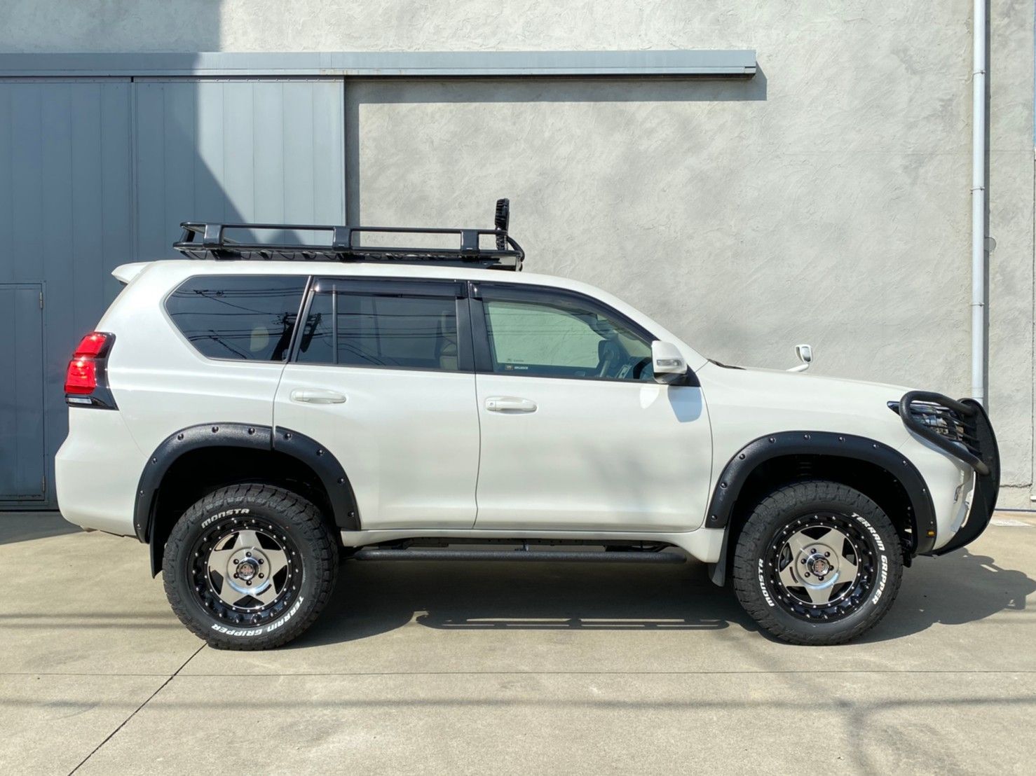 TOYOTA ランドクルーザー