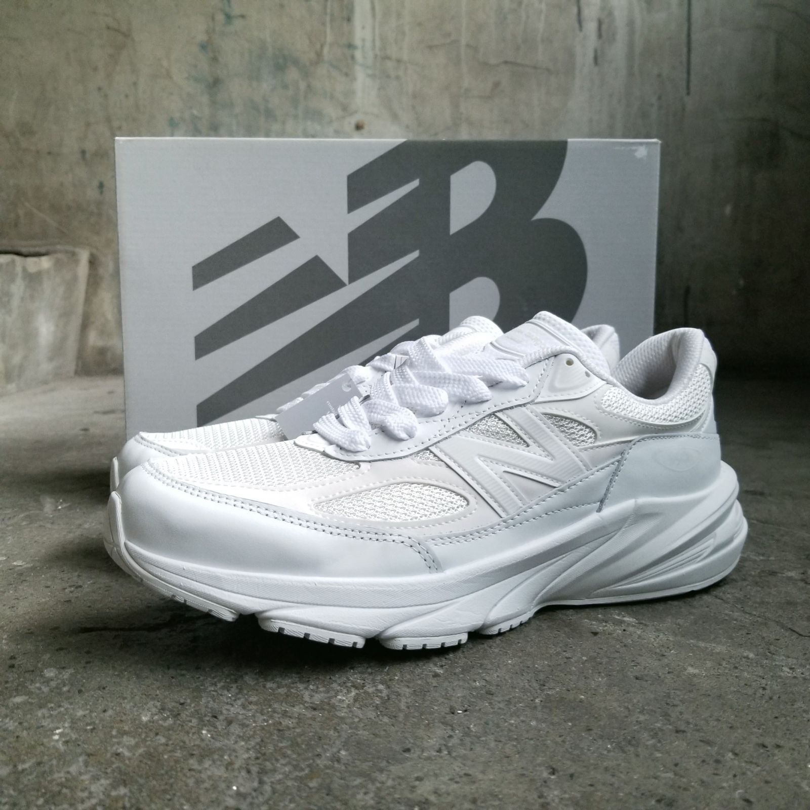 25ss 新品未使用　コムデギャルソンオム×NewBalance 990v6 Comme Des GARCONS HOMME × New Balance 990V6 