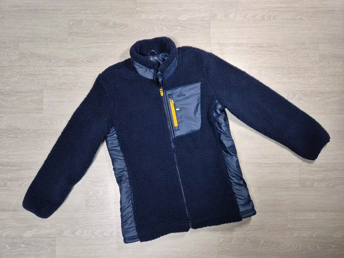 【雷市場（ポンジャン）商品韓国直送】 adidas(アディダス) ボア フリース ジャケット XL