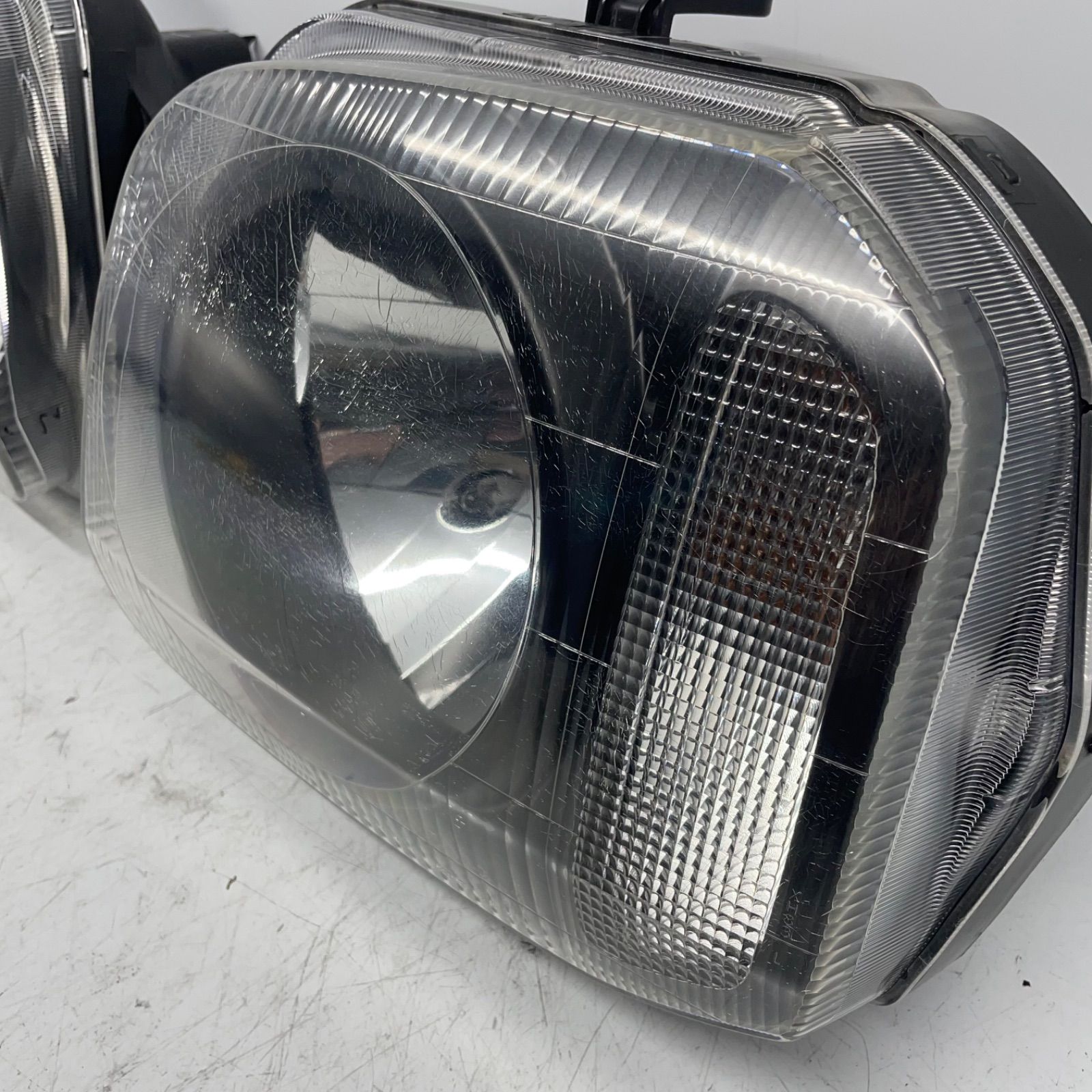 ジムニー JB23W ヘッドライト 左右 KOITO 100-32647 レベなし （管理