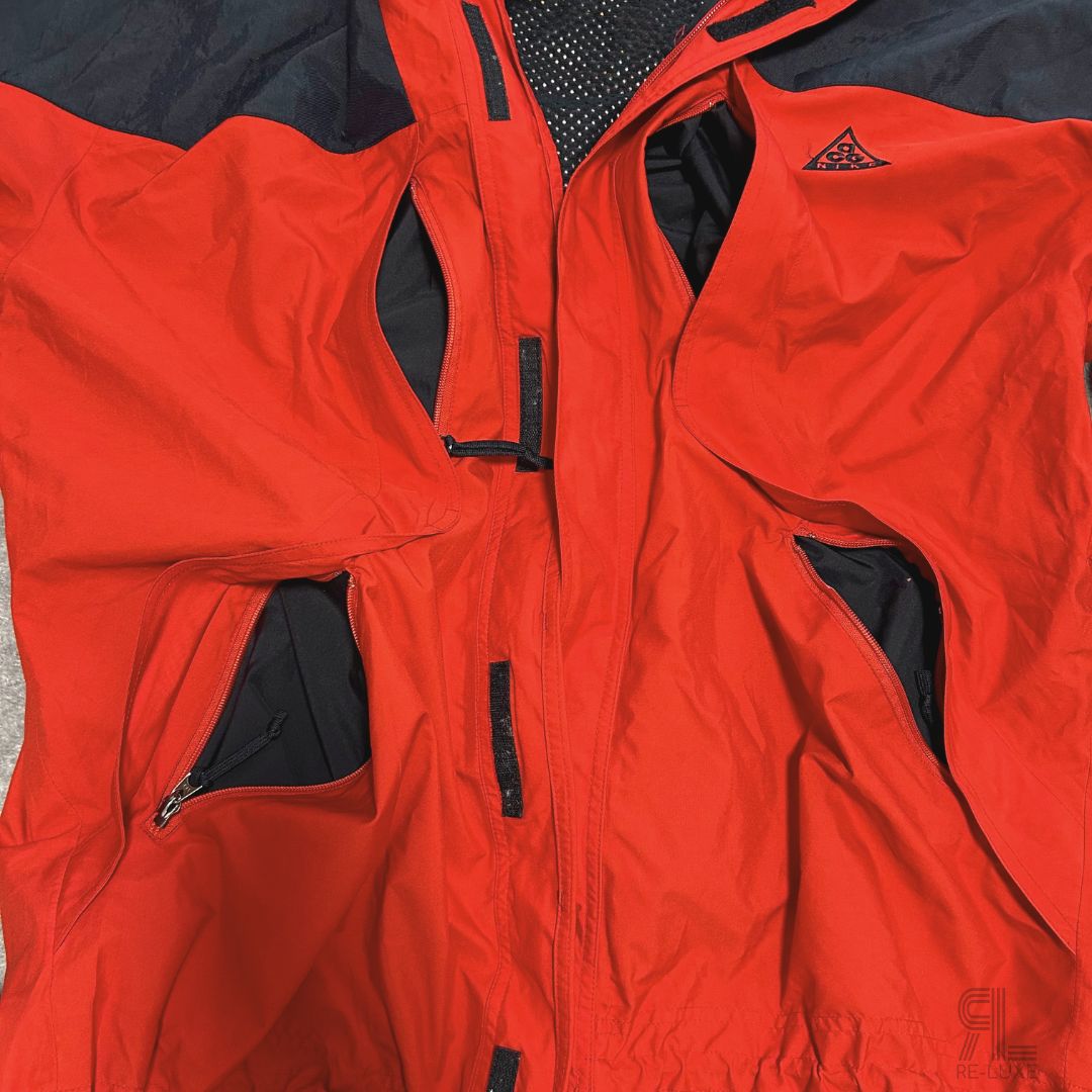 NIKE acg ビンテージマウンテンジャケット　ブラック ビンテージ ナイキ NIKE ACG マウンテンパーカー ナイロン