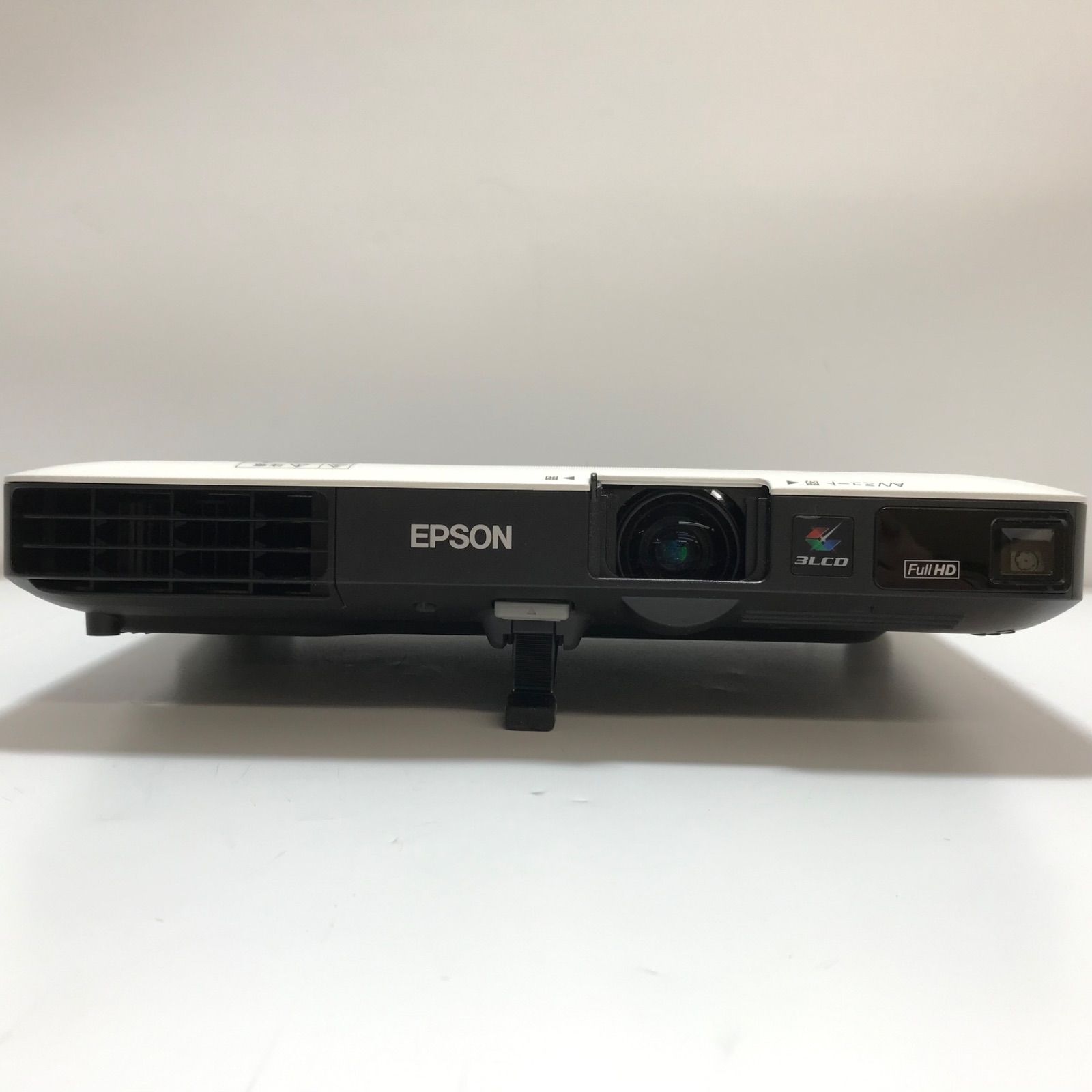 中古 EPSON ビジネスプロジェクター  モバイルモデル EB-1795F