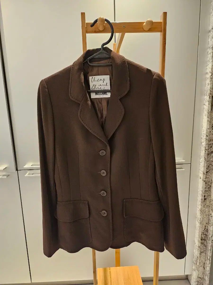 モスチノ レディース