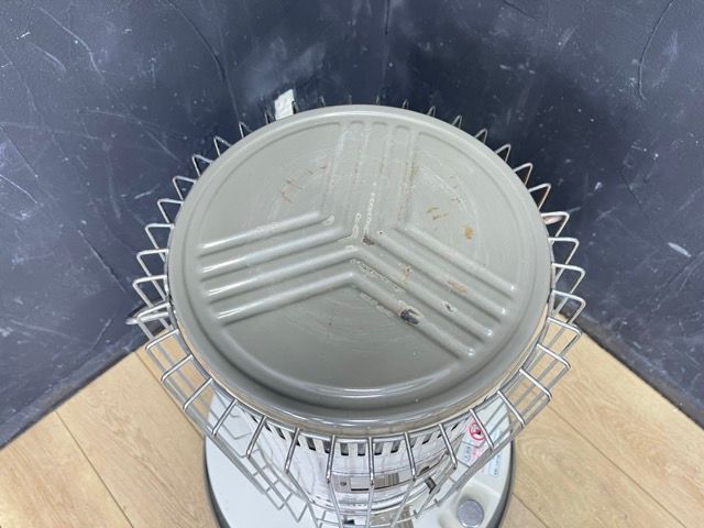 石油ストーブ【中古】燃焼OK TOYOTOMI トヨトミ KS-56A 2006年製 White