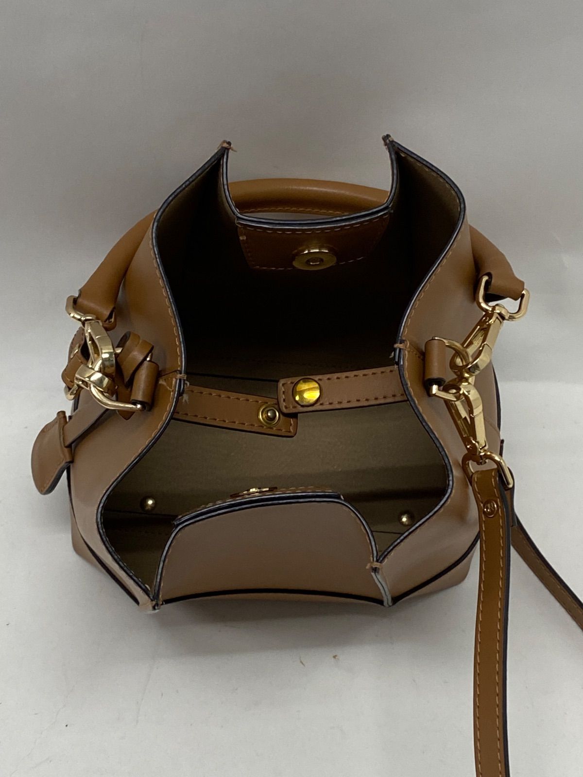 ジャンニノターロ バケツバッグ