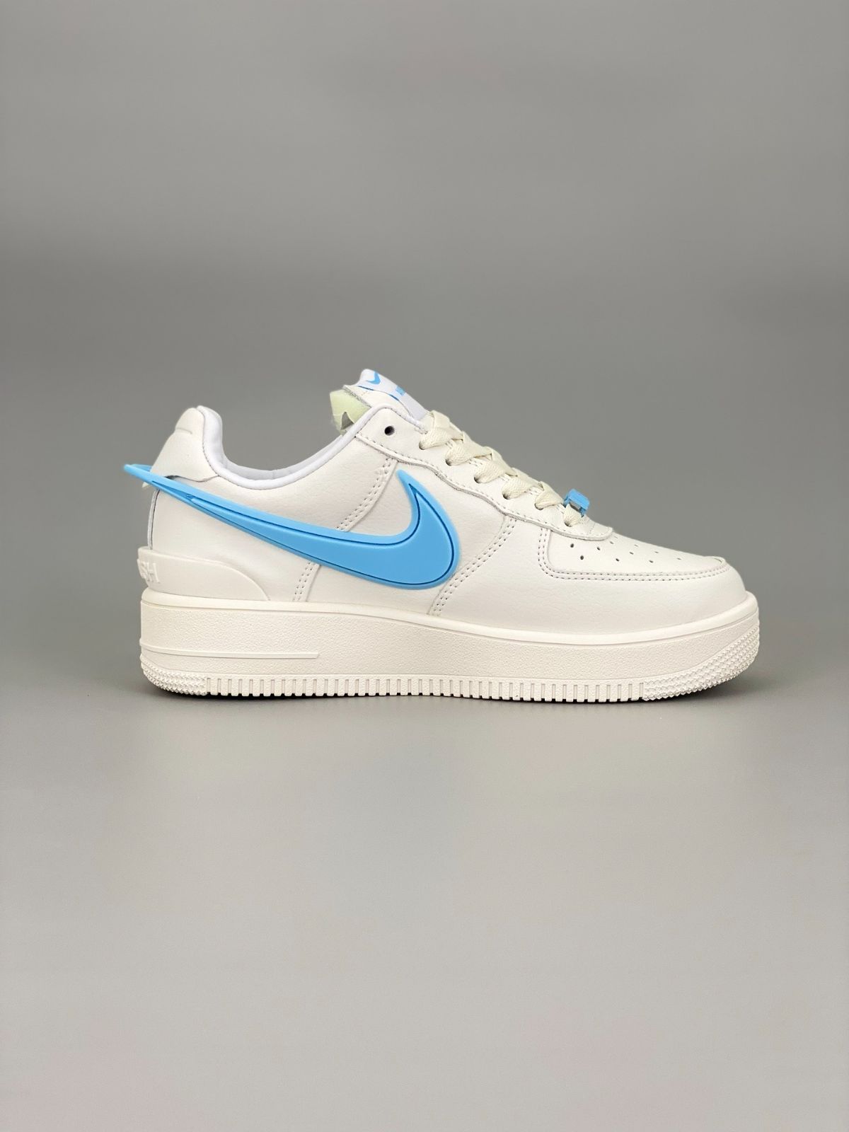 新品未使用 nike air force 1 low 男女兼用