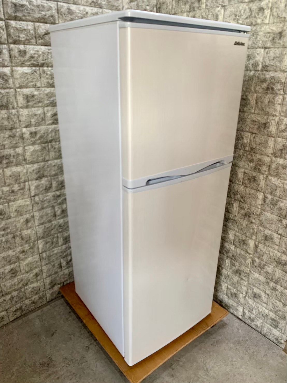 ○大阪限定○配送無料○2021年製○アビデラックス ②○AR-143E○冷蔵庫