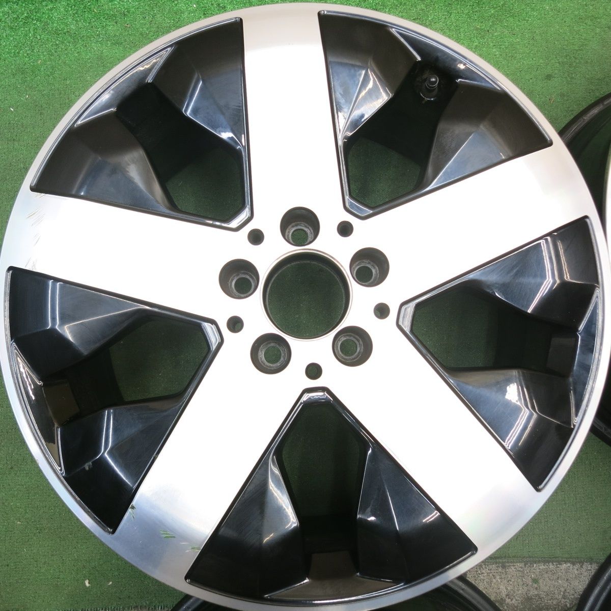 18インチ 7.5J×18H2