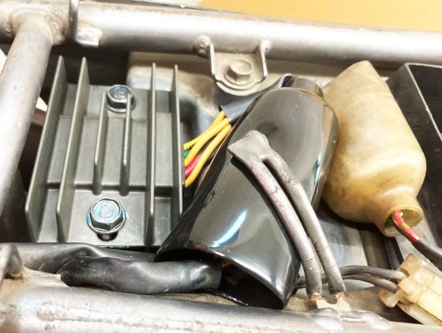 レギュレーター レクチファイヤ