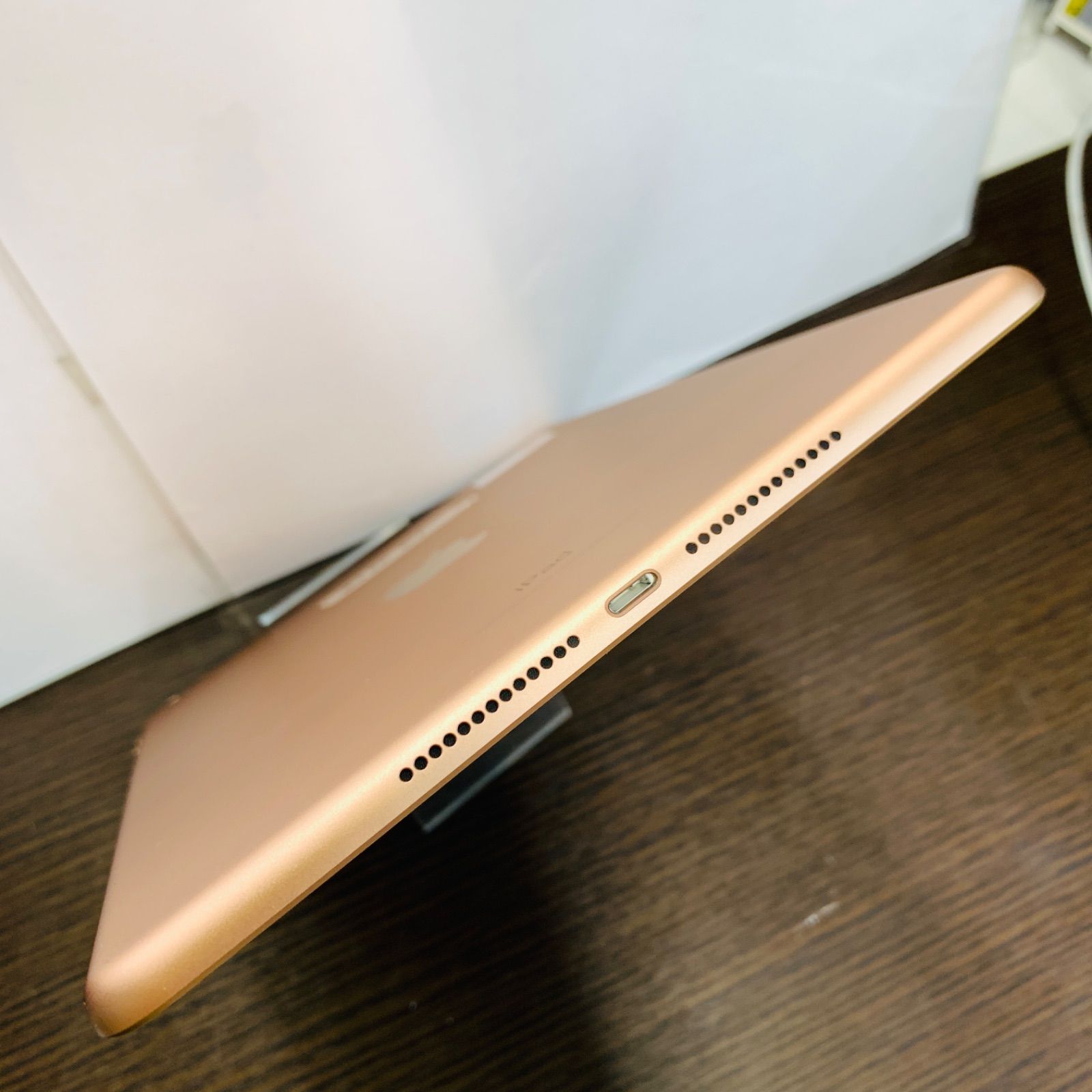 訳あり品】iPad 第6世代 32GB WiFiモデル 32GB - メルカリ