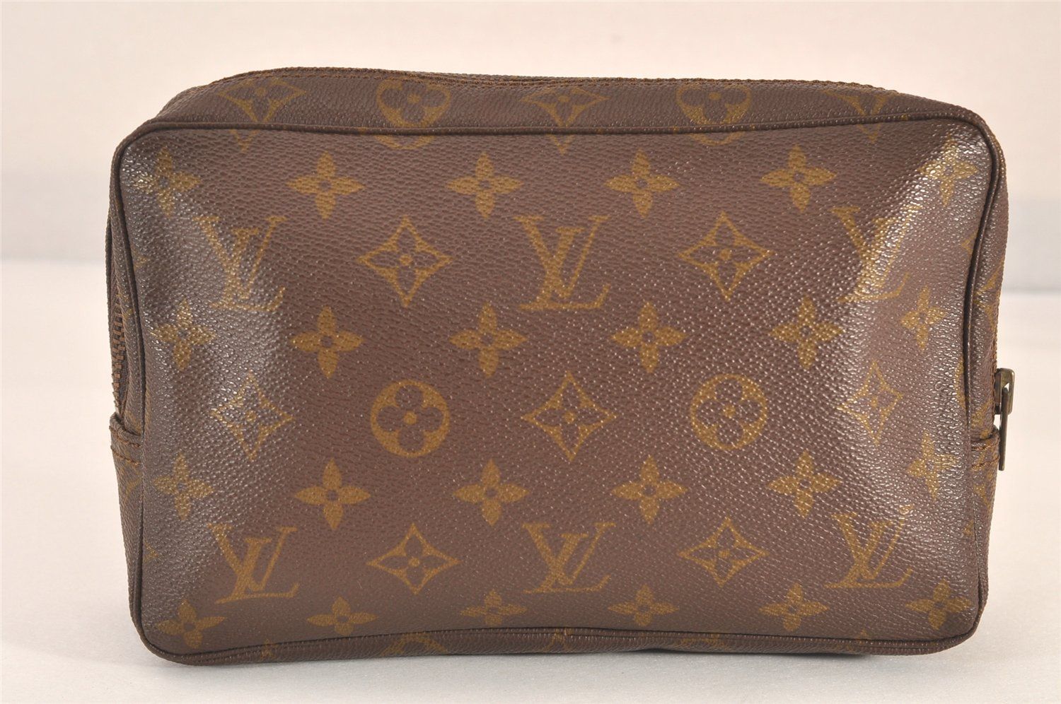 ルイヴィトン✨モノグラム ポッシュトワレット15 ポーチ 茶色 ブラウン ルイヴィトン✨モノグラム ポッシュトワレット15 ポーチ 茶色 ブラウン