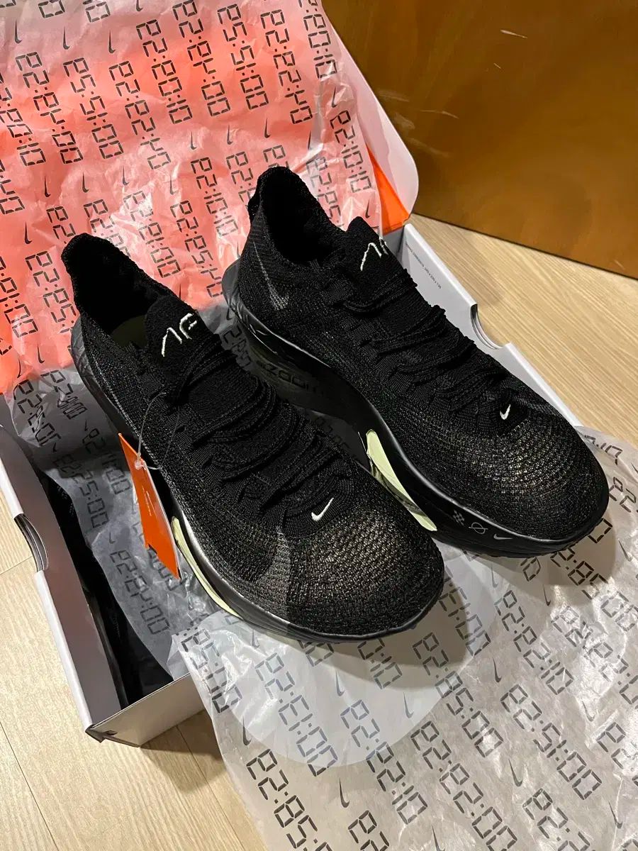 アルファフライ2 Amazon | [ナイキ] アルファフライ 2 W Alphafly 2 ホワイト